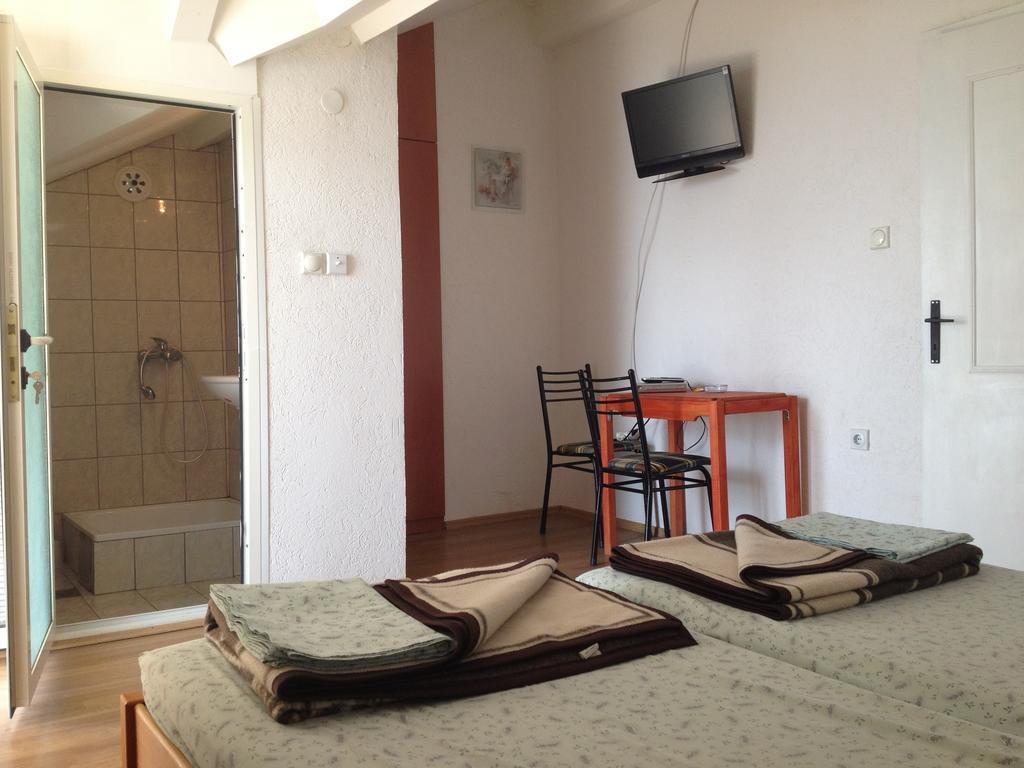 Guest House Lokoski Пештани Номер фото